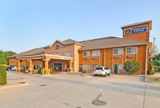 SureStay Plus Hotel by Best Western Topeka - 3