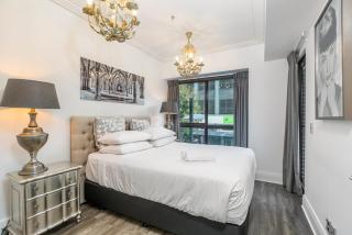 Spacious Sky Tower View! - 0