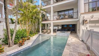 Tropical Oasis - 5290 - 8