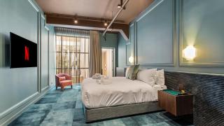 Luxe Executive Retreat 2 Bed 2 Bath - 4