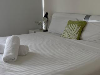 Monthly 2B Apt near Mel Central Chinatown - 4