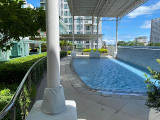 Abreeza chills place tower 2508 - 6