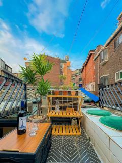 Hanok Hotel 2R4B1Bath5walk - 0