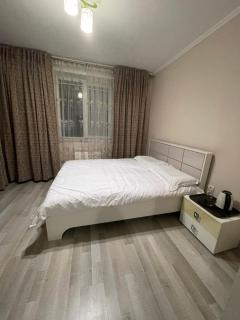 Двухэтажный дом в аренду по этажам - 0