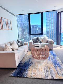 Southbank Serenity 2BR, Parking, and Wi-Fi - 0