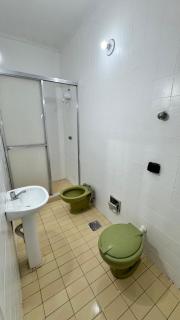 Apartamento 701 nas Pitangueiras - 2 dormitórios - na quadra da praia! - 4