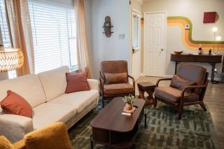 5 min to AT&T Stadium, Game Room, Huge Yard - Arlington - 4