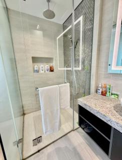 luxury One Bedroom KLCC View - 3