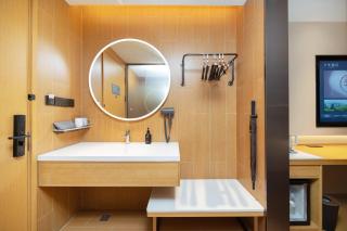 JI Hotel Shenzhen Huaqiang North Huaqiang Road Subway Station - 3