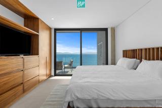 Arama Bay Beachfront Condos - Rooftop Hot Tubs & Ocean Views - 8