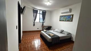 Amplio apartamento Penthouse amoblado, cerca al parque Santander en Cucuta Colombia - 3