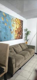 Rohrmoser a 100 metros de la embajada americana - 0