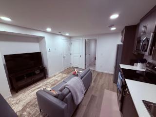 New & Modern Cozy Suite with Full Kitchen - 4