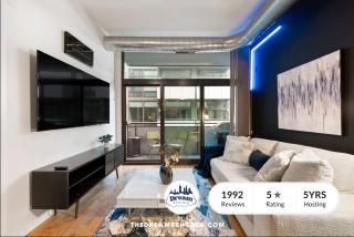 Sleek 2 Bed 2 Bath Condo in Trendy Fulton Market - 0