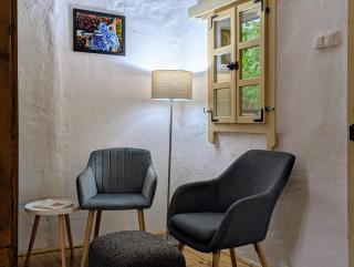 The Village Cottage - 5