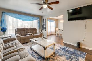 10 Mi to National Harbor Family-Friendly Home - 0