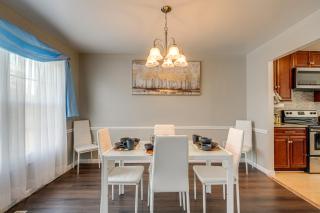 10 Mi to National Harbor Family-Friendly Home - 3