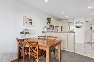 Beachpoint Apartments - 9