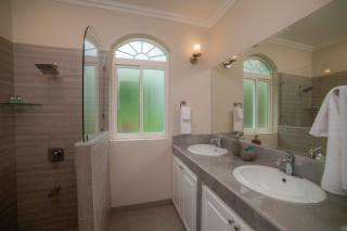 Colina 8F - 2 bdr 2 bath - 5