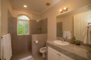 Colina 8F - 2 bdr 2 bath - 3