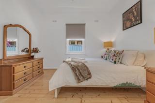 Home at Haverfield - 2