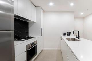 Cozy 2BR APT at Near Olympic Park - 5