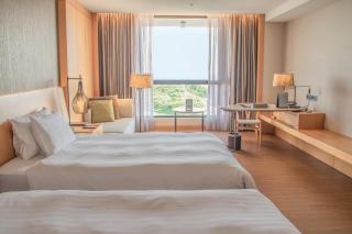 Golden Lake Hotel - 8