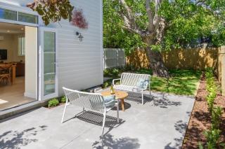 Sydenham 2BR New Build, Parking, Games Room - 9