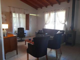 Cómoda casa en centro de Jachal - 0