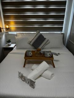 I Simple & Stylish 1BR Living - 9