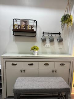 I Simple & Stylish 1BR Living - 6