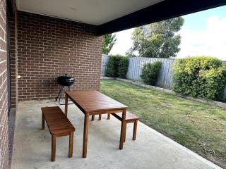 Coastal and City Getaway in Armstrong Creek - 6