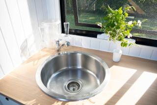 White Jacaranda Tiny House by Tiny Away - 3