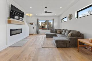 Renovated home minutes from downtown Indianapolis - 8