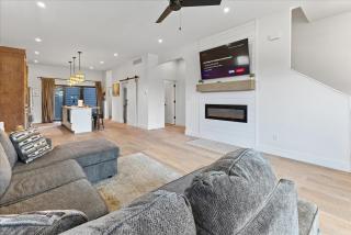 Renovated home minutes from downtown Indianapolis - 4