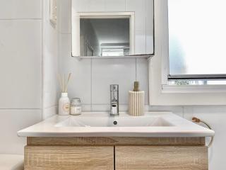 Central Bondi Getaway - 2