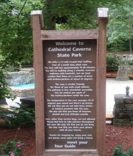 Cozy 3BR Cottage with Firepit Sleeps 10 Close to Lake Fun - 5