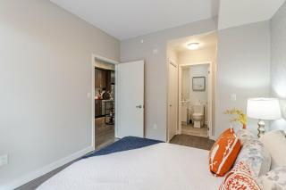 1 BR Boutique Charm, Urban Calm! - 5