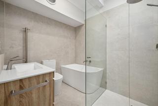 Galoola Hidden Gem - 2,97 Galoola Drive, Rooftop outdoor area with spectacular views, Wi-Fi and air conditioning. - 1