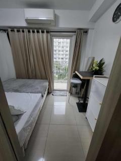 Via Staycation SHORE RESIDENCE TOWER B unit 0529 - 9