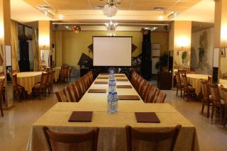 Family Hotel Enica - Teteven - 4