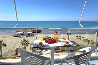 Brisa Del Mar Beachfront Apartment - 0