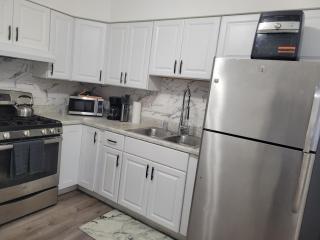 Townhome Near Northwestern and Hospital - 2