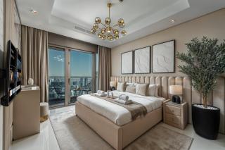 Dubai Scenic Infinity Pool with Burj Khalifa Views - 3