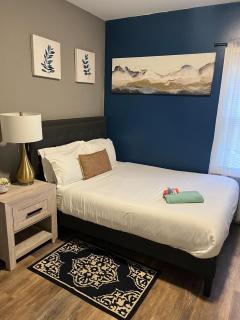 The Primo-Suite at Lower Atwells Ave 2BR 1 BA Washer & Dryer Parking - 6