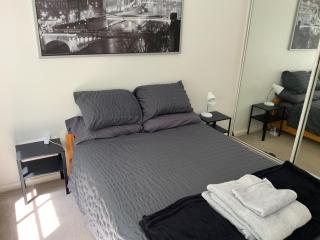 Apartment in South Yarra - 3