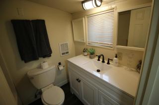 Maplewood Mid-Term Pet Friendly Home - 9