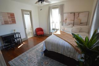 Luna Luxury 2BR 2BA Quiet Area Balcony - 5