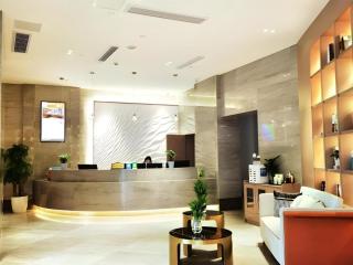 GreenTree Eastern Chongqing Yangjiaping Pedestrian Street Mixc Hotel - 4