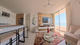 Ocean Blue, Vista Frontal Al Mar - 2